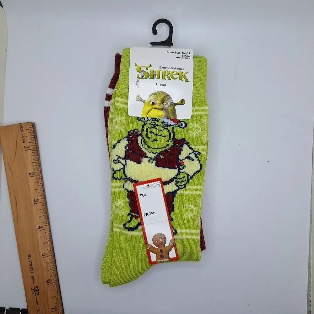 Shrek and Gingi crew holiday socks nwt 2 pair